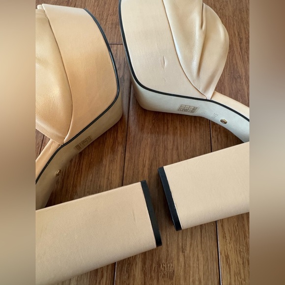 Revolve Brooklyn Heel in Nude RAYE Ankle Strap Platform Size 9.5 - Picture 10 of 13